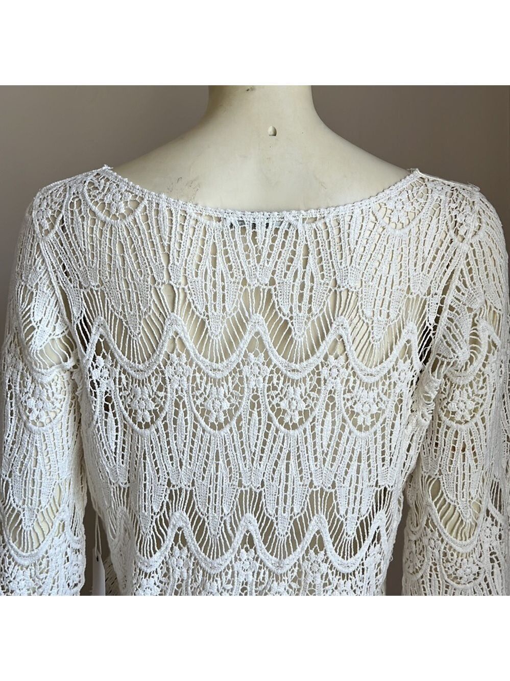 NWT Subtle Luxury Women’s Crochet 3/4 Sleeve Top Boho Glam Cream White S/M - Picture 6 of 14